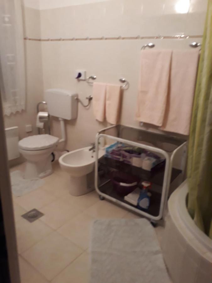 Apartment Tuja Jadrtovac Exteriör bild