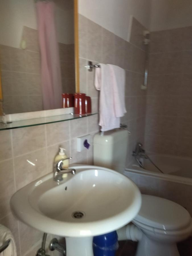 Apartment Tuja Jadrtovac Exteriör bild