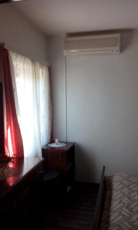 Apartment Tuja Jadrtovac Rum bild